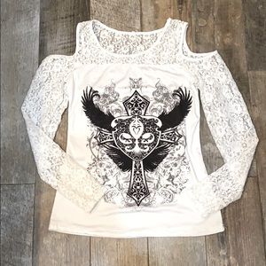 Cold shoulder graphic top